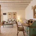Vencia Boutique 4*
