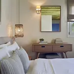 Vencia Boutique Hotell 4*